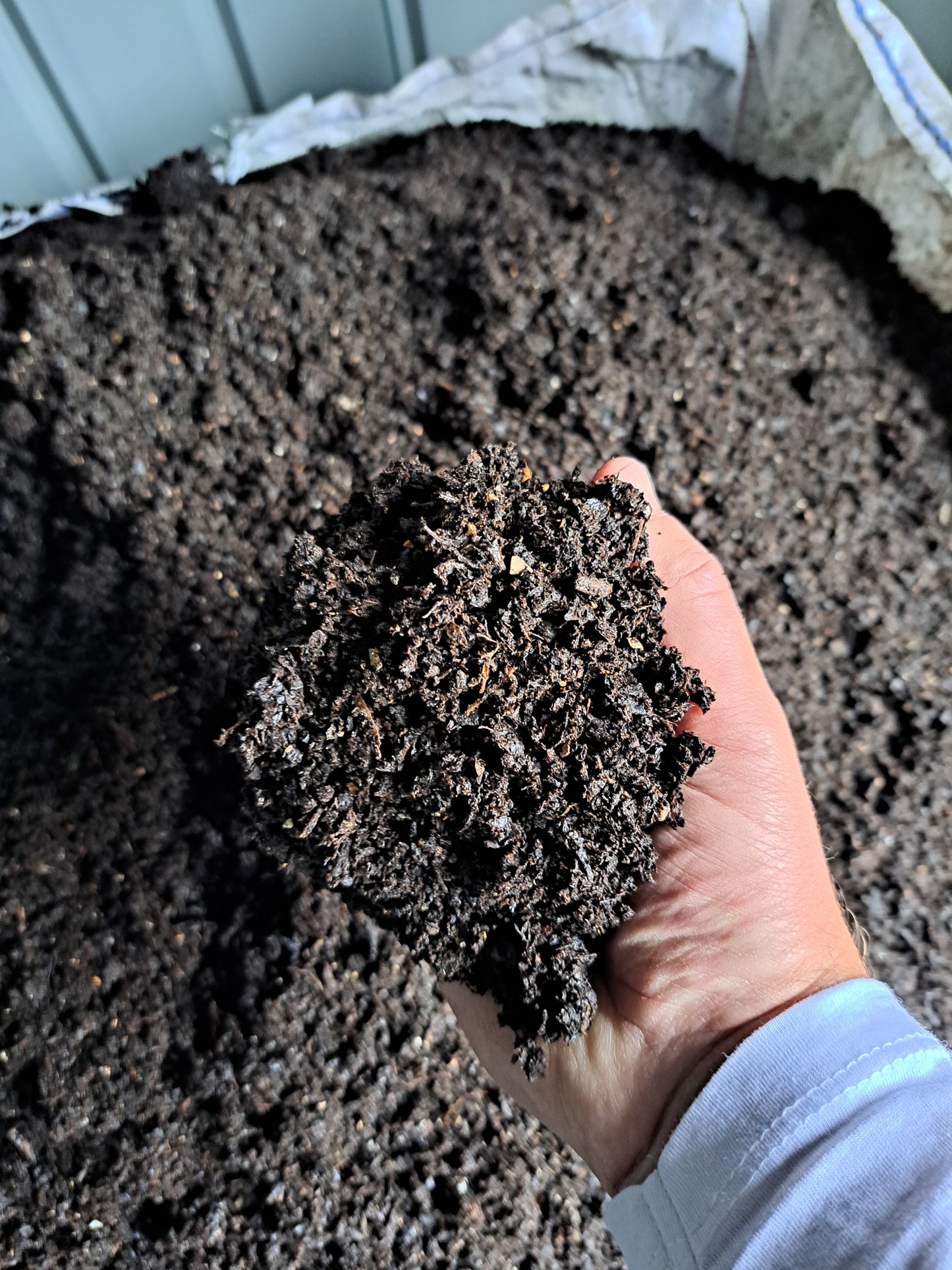 Matured Seaweed Compost 25L | Rich Seaweed Compost packed full of Minerals & Nutrients